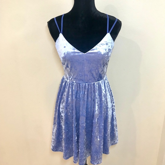 Forever 21 Dresses & Skirts - VELVET LUXURY DRESS